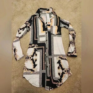 Timing Button Up Long Sleeve Stretchy Blouse Geometric Size Small NWT #P287